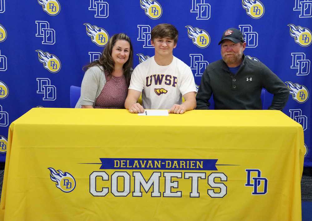 Huff Signs Letter of Intent to  Play Football